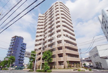 ローヤルシティ保木間