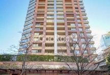 青山パークタワー