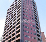 ラ・プラースウエスト