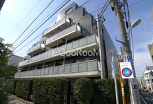 J.リヴェール学芸大学